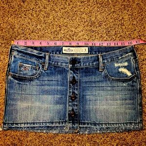 Hollister size 5 button up skirt
